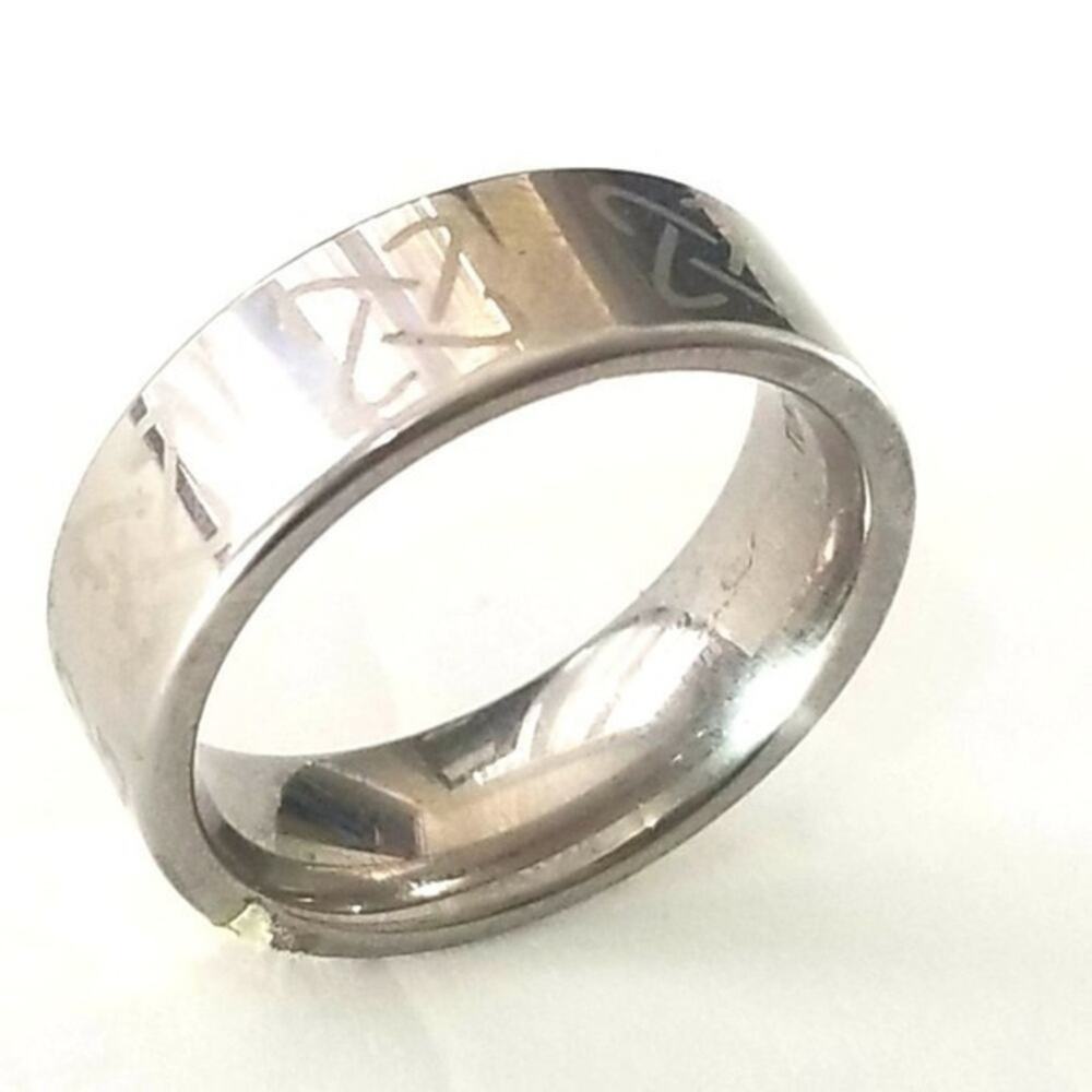 CELTIC SYMBOL‎ TUNGSTEN RING SIZE 11